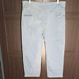 Gloria Vanderbilt Amanda All-Around Slimming Effect Capri 12